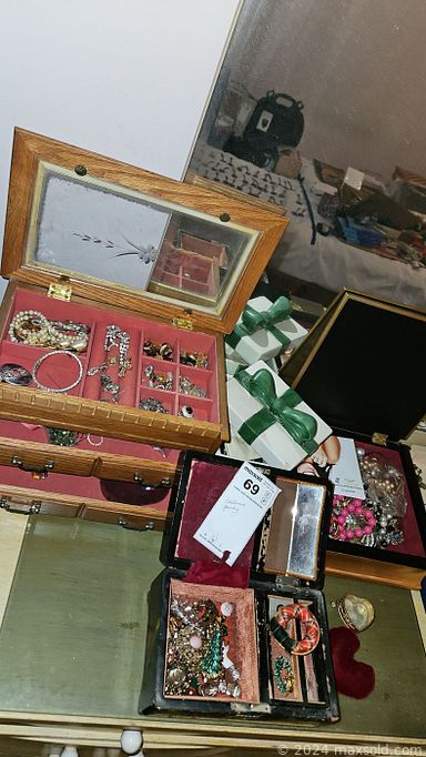 MaxSold Auction: This online auction includes furniture such as an entertainment unit, side table, dresser, shelving units, dining table, chairs, china hutch, loveseat and others, wall art, kitchenware, small kitchen appliances, lamps, vintage radio, Royal Hostess dinnerware, Rogers silverplated spoons, cleaning supplies, seasonal decor, sewing box, exerciser, vintage clothing, books, posters, hardware, cat tree, Razor buggy rider, Avigo bicycle, sconces, rug and much more!