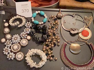Auction 111999 (3 of 4)