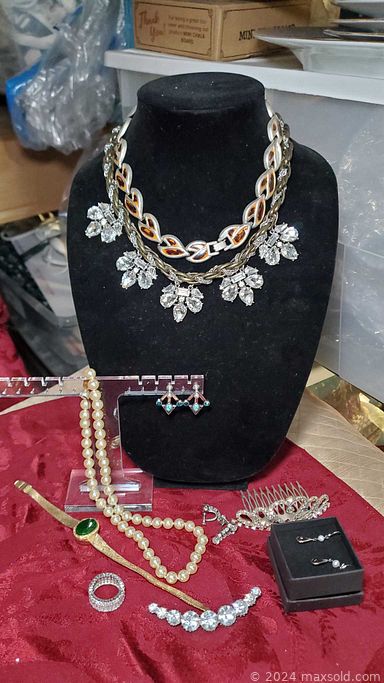 Auction 106608 (2 of 4)