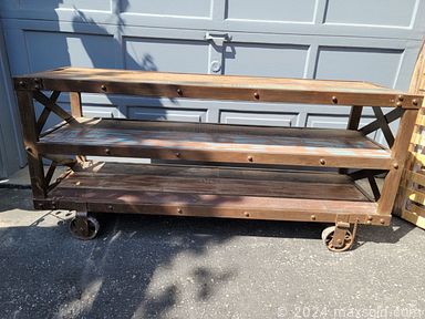 MaxSold Auction: This online auction features sports collectibles, jerseys, metal wall art, antique dresser, camera, women’s footwear, air purifier, snowboard, snowshoes, Jianlong sunglasses, antique clothes wringer, silver & costume jewelry, watches, snowblades, skis, snowboards, steins, red therapy light, art glass, toys, fabric, women’s clothing, golf clubs, coins, and more!