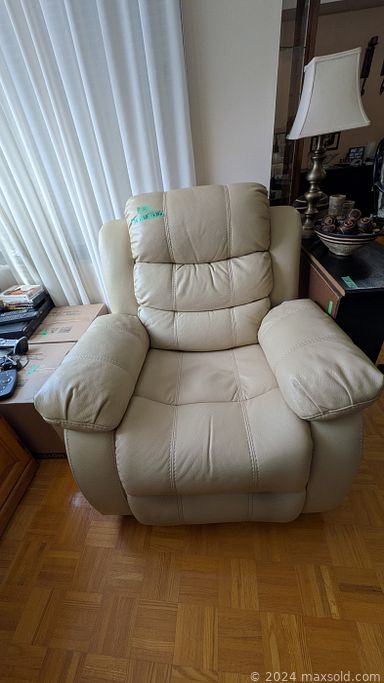 Auction 107755 (1 of 4)