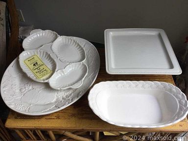 MaxSold Auction: This online auction features Art Glass, Jewelry, Art Pottery, Designer Women's Clothing, Cow Parade Collectibles, Jadeite, Women's Outerwear, Hospital Bed, Invacare Hoyer Lift, Roseville Urn, Serveware, Decanters, Small Kitchen Appliances, Lift Recliner and much more!