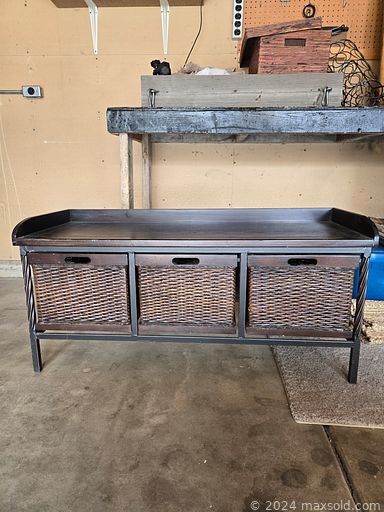 Auction 117334 (2 of 4)