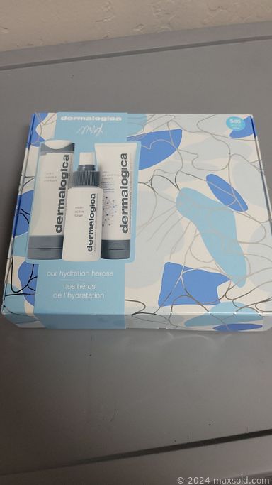 MaxSold Auction: This online auction features new items such as cosmetics, hair tools, skincare and hair care, night stands, women’s clothing and much more!