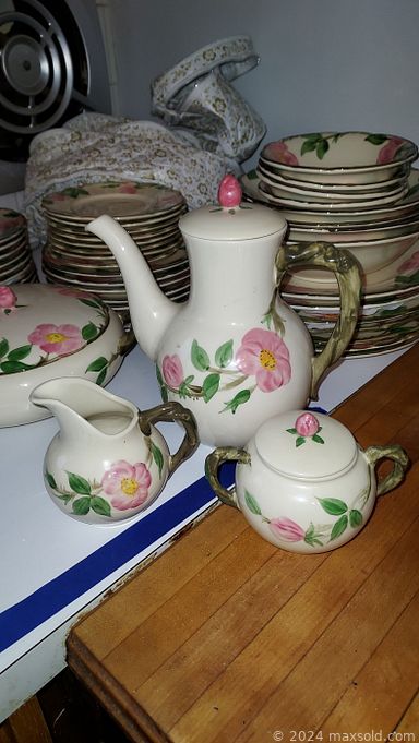 MaxSold Auction: This online auction features Hummels, vinyl records, art glass, Carnival glass, children’s books, wall clocks, vintage ceiling chandelier, marble end tables, collector plates, Tiffany-style hanging lamp, small kitchen appliances, flatware sets,  area rugs, roll-top desk, office supplies, power tools, jewelry armoire, costume jewelry, power & hand tools, refrigerator, fishing gear and much more!