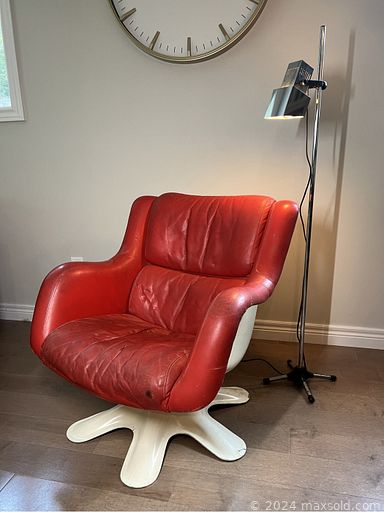 MaxSold Auction: This online auction features Mid Century chair, vintage jewellery, vintage Poole pottery, West German pottery, vintage postcards, stamps, vinyl records, gold rings, and much, much, more!!