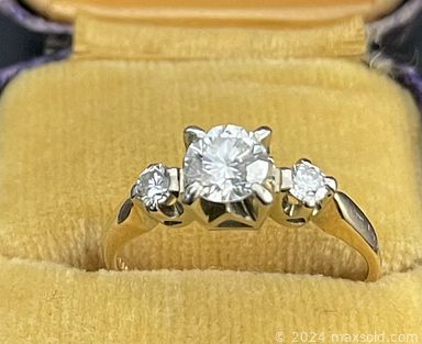 MaxSold Auction: This online auction features an antique expandable table, Christmas set, antique Erhu, vintage pearls, clarinet, guitar, original oil paintings, set of Evesham English porcelain, Asian teapot and cup set, flatware set, antique wooden viewer, vintage wooden toolbox and much more!