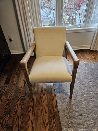 MaxSold Auction: This online auction includes 76” Samsung TV, crystal stemware, furniture such as queen-size sleigh bed, TV stand, leather bar stools, patio set, and dining room table, NIB dishware, new Titleist golf bag, holiday decor, exercise equipment, Peloton, and more!