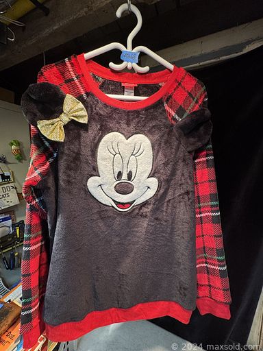 MaxSold Auction: This online auction features children’s books, area rug & runner, power & hand tools, comics, men’s clothing & shoes, beauty appliances, toys, art supplies, Boyds Bears, Pokemon collectibles, fabric, vintage boudoir lamps, action figures, video console & accessories, outerwear, small kitchen appliances, yard tools, DVDs, action camera, costume jewellery, TV, puzzle, craft kits & supplies, office supplies, women’s shoes, and much, much, more!!!