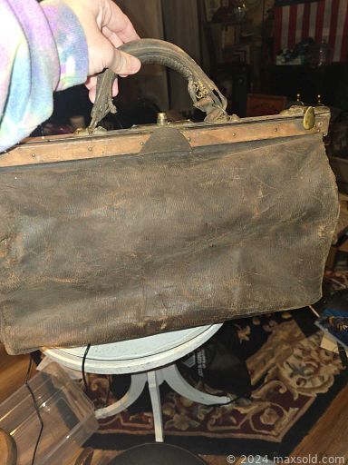 Auction 107208 (2 of 4)