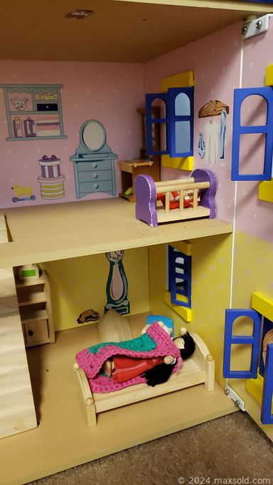 MaxSold Auction: This online auction includes furniture such as chairs, desk, entertainment table, dining table and others, pillows, clothing, accessories, shoes, linens, kitchenware, small kitchen appliances, toys, Norman Rockwell plates, gardening tools, clocks, vinyl records, DVDs, Compaq monitor, electronics and much more!