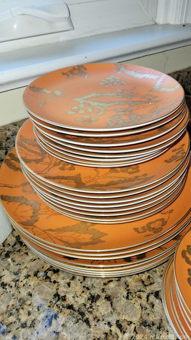 MaxSold Auction: This online auction includes original artwork, Limoges, Wedgwood, Hummel, gold and sterling silver jewelry, furniture such as Ethan Allen wingback chairs, Ethan Allen sofa, Stanley hutch, dining table with chairs, MCM console stereo and cabinets, cookware, small kitchen appliances, books, CDs, DVDs, fitness gear, power tools and much, much more!