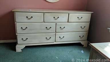 MaxSold Auction: This online auction features items like a dresser, wall art, loveseat, ottoman, lamps, tables, home decors, bench candle holders, mirror, area rugs, linens, armoire, printers, recliner, bed frames, kitchen appliances, watches, costume jewelry, amps& speakers, shelves, chairs, lighting, books, Christmas decors and much more!