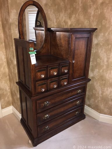 MaxSold Auction: This online auction features Judaica, children’s books, novelty teapots, jade carvings, vintage Star Wars arcade game, video game console, microscope, teacup/saucer sets, Asian screen, toys, power & hand tools, vinyl records, refrigerator, upright freezer, Star Wars collectibles, party supplies, desks & chairs, office supplies, area rugs, 4 poster bed, clothing, Lladro figurines, Evesham, patio furniture, small kitchen appliances, and much, much, more!!!