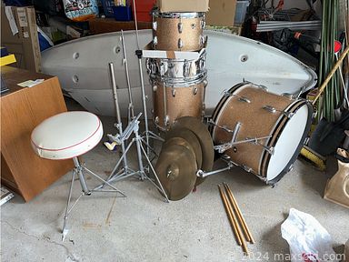 MaxSold Auction: This auction features Lalique Figurine, McCoy Vase, Dinnerware, Seth Thomas Clock, Artwork, Costume Jewelry, Purses, Vintage Collectibles, Vases, Pyrex, Beanie Babies, Sony Walkman, Coin Banks, Classic LPs, Vintage Camera, and much more.