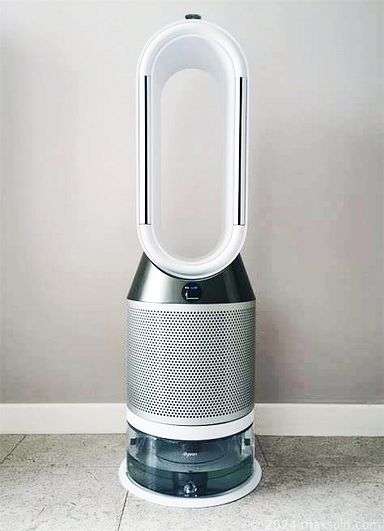 MaxSold Auction: This online auction features various items such as Samsung tv, vacuums, humidifier, microwave, cooler bag, gum ball machine, magnetic containers, speaker, mouse pad, digital time, coffee grinder, cables, charger hubs, mosquito led, bracelets, chain, blackhead remover, keyboard, waist training belt, led lamp, slip on, hanger, straightener, laptop, watch, luggage set, wireless electronic, aromatic diffuser and much more.