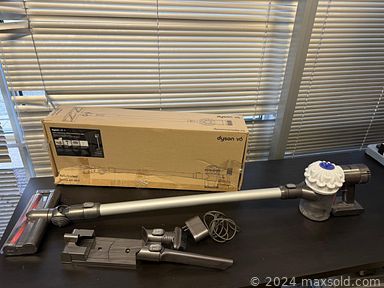 MaxSold Auction: This online auction features portable AC unit, bike, and NIB items such as propane grill, tea set, pressure washer, selfie lights, beauty products, small kitchen appliances, rainboots, grow lights, fitness gear, and much, much, more!!!