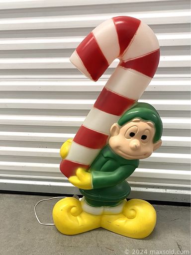 MaxSold Auction: This online auction features Meerschaum pipe, White House Christmas ornaments, Star Wars collectibles, model kits, Pee-Wee Herman collectibles, Disney serigraphs, original Cabbage Patch dolls, and much more!!