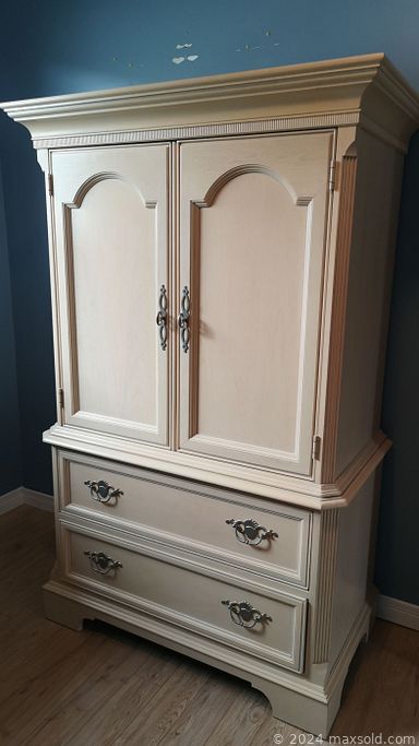 MaxSold Auction: This online auction features furniture such as dropleaf tables, chairs, shelving units, L-shaped desk, ottoman, bamboo dinette, Tv stand, recliner sofa and others, kitchenware, small kitchen appliances, seasonal decor, home decor, pottery linens, die-cutting machine, stamps and other craft supplies, shop vac, hand tools, power tools, records, magazines, office supplies, Bissell steamer and much more!