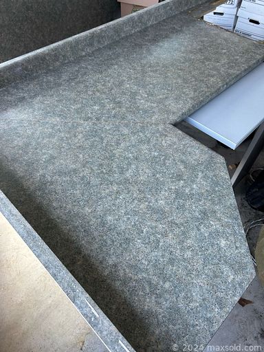 Auction 108890 (1 of 4)