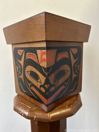 MaxSold Auction: This online auction features Art Nouveau statue, Art Deco lamp, art pottery, Bill Reid serigraph, Frederick Forset paintings, guitar, art glass, Inuit stone carving, McCoy planter, African baskets, Moorcroft pottery, African wood wall mask, art pottery, vinyl records, milk glass, Brutalist sculpture, and much, much, more!!!
