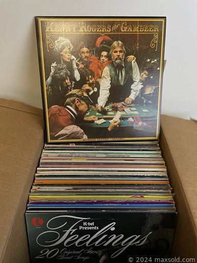 MaxSold Auction: This online auction features DVDs, PlayStation 4 games, books, CDs and much more!