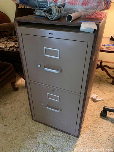 MaxSold Auction: This online auction features Speakers, File Cabinet, Chair, Desk, Books, Dresser, Desk, End Table, Vintage Chairs, Sewing Notions, Supplies, Vintage Patterns, Sewing Machine, rugs, File Cabinet, Nightstand, clock, Glassware and much more!