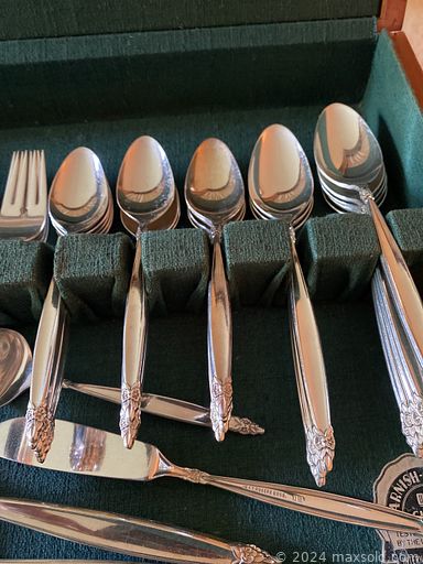 MaxSold Auction: This online auction features wall art, fine china, silver plate, Royal Doulton, Waterford, furniture such as side tables, stereo cabinet, sofa, MCM buffet, and Thomasville dining table with chairs, vinyl albums, CDs, stemware, 33” Samsung TV and much more!