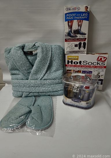 MaxSold Auction: This online auction features power tools, Royal Doulton figurines, games, karaoke, video games, RC vehicles, small kitchen appliances, Precious Moments, beauty appliances,  crystal glassware, art glass, bike, Lladro figurines, decanters, beer steins, NIB Hallmark ornaments, home security camera, and much, much, more!!!