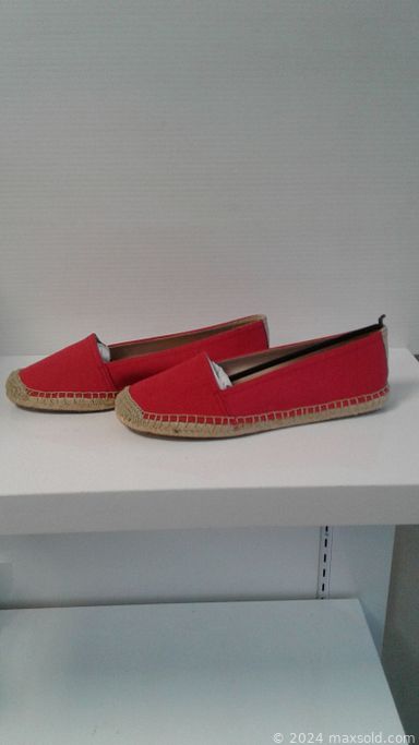 MaxSold Auction: This online auction features new men’s shoes, new women’s shoes & boots, new kids\' shoes, new eyeglass frames and much more!!