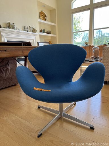 MaxSold Auction: This online auction features Noritake china set, decanter, small kitchen appliances, teacup/saucer sets, secretary desk, leather furniture, TV, perfume bottles, duck decoys, vintage wood pipes, French horn, Lladro figurines, glass top table, vintage Danish sideboards, games, binoculars, golf clubs, desk, power & hand tools, rolling tool chest, sleigh bed, Casio keyboard, area rugs, stamps, Vex robotics, new beauty products, stained glass lamps, jewelry, and much, much, more!!