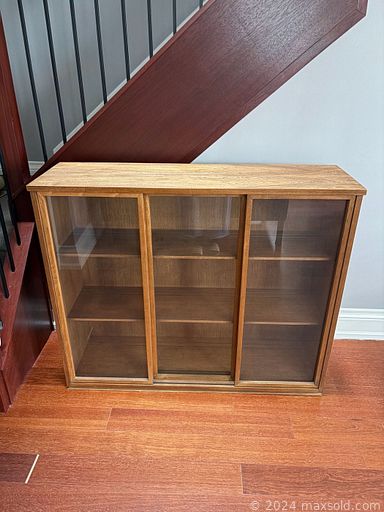 Auction 110525 (2 of 4)