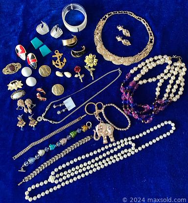 MaxSold Auction: This online auction features teacup/saucer sets, vintage barware, crystal decanters, vintage jewelry, ladies shoes, Blue Mountain Pottery, stereo components, art pottery, vinyl records, YA books, vintage tools, CHUM chart collection, vintage bottles, art glass, vintage embroidered patches, glass insulators, cookie jar, vintage skeleton keys, vintage clothing, power tool, and much, much, more!!!