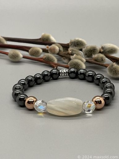 MaxSold Auction: This online auction features Jar of Beach Glass, costume jewelry, press on nails, clothes, lord of the rings book collection, acrylic artwork, teapot set, glassware, shoes, bags, pendants and much more.