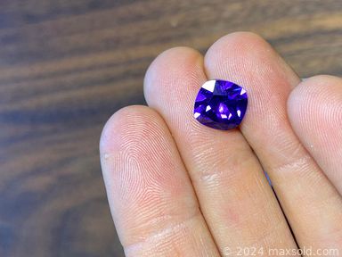 MaxSold Auction: This online auction features uncirculated banknotes, coins, and loose gemstones such as zircon, freshwater pearls, Amethyst Stones, Jade Cabochon, Tourmaline, Ametrine, Lapis Lazuli Beads, Sapphires, Rubies, and much, much, more!!