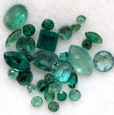 MaxSold Auction: This online auction includes jewelry such as 10k gold and moissanite rings, sterling silver and ruby rings, freshwater pearl necklaces, onyx earrings, tourmaline earrings, cut stones such as sapphires, aquamarine, moonstones and more!