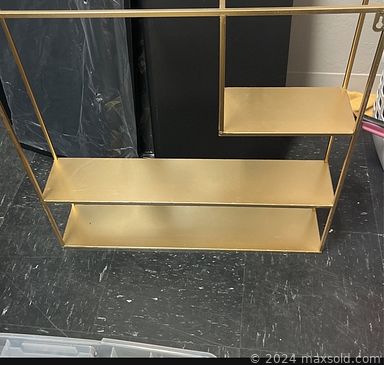 MaxSold Auction: This online auction features shelves, facial steamer, jewelry, cleansing brush, face masks, flat iron, cosmetics, blotting paper, tweezer, bracelet, display shelf, light therapy, hairdryer, new combs and much more.