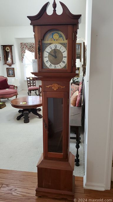 MaxSold Auction: This online auction features artwork, shelving units, tools, lamps, Spangl birds, figurines, silverplate, crystalware, metal sculpture, Asian artwork, antique sofa, table, rocker, outdoor wicker chairs and much more!