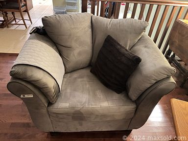 Auction 112385 (3 of 4)