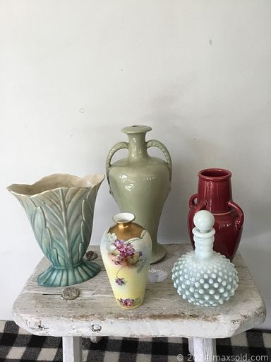 MaxSold Auction: This online auction features jewellery, artwork, glass paperweights, furniture, vintage cookbooks, art supplies, leather jackets, game consoles, pottery, and much, much, more!!!