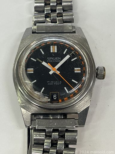 MaxSold Auction: This online auction features men’s & women’s watches, coins, Swarovski crystal figurines, gemstone jewelry, kilt pins, loose gemstones, vintage cameras, sterling silver jewelry, Indigenous artwork Legos, decorative fantasy tools, Chinese rice baskets and much more!