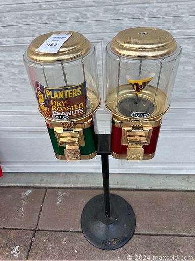 MaxSold Auction: This online auction includes MCM Franciscan ware, Doug Wylie pottery, vintage Harkerware stone china, Claremont hotel keys, souvenir pennies, vintage art, vintage dice, Limoges, Warriors memorabilia, copper mermaid sign, household supplies, vinyl records, ephemera, vintage boat lantern, board games and more!