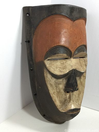 MaxSold Auction: This online auction features antique etchings, Knights Templar collectibles, stamps, Toby jugs, camping gear, steamer trunk, Canadian military cap badges collection, desks, Balinese masks, African masks, Navajo weavings, chainsaws, costume jewelry, collector plates, art glass, perfume bottles, wicker furniture, fire pit, compressor, yard tools, and much more!!