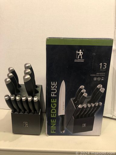 MaxSold Auction: This online auction features small kitchen appliances, picnic items, camping items, Panasonic facial steamer, pots and pans, AB wheel exerciser and other exercise equipment, SKG neck massager, Instant Pot, Sansui Bluetooth speaker, Anni camera system, Excalibur dehydrator, Panasonic over the range microwave and much more!