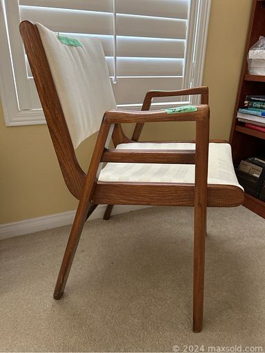 MaxSold Auction: This online auction features secretary desk, dining table & chairs, mirrors, live plants, bar stools, fitness gear, Jacques Deperthes prints, small kitchen appliances, space heaters, vintage violin, office supplies, glass top desk, rolling tool storage, and much, much, more!!!