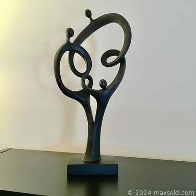 MaxSold Auction: This online auction features antique child’s rocker, pottery planter, Bauman pottery, Inuit art, Pennsbury folk art, art glass, collector plates, cigar valet/humidor, vintage tins, sports trading cards, antique sewing machine, wheeled tool cabinet, beer stein, party supplies, art supplies and much more!