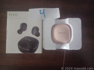 MaxSold Auction: This online auction features wireless earbuds, smartwatch, Bluetooth headphones, fitness trackers, heated gloves, drones and much more!