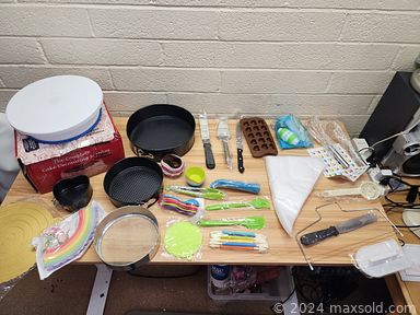 MaxSold Auction: This online auction features NIB Toy, vinyl records, posters, art glass, coins, area rugs, garment racks, yarn, wood chipper, room divider, patio umbrella, battery chargers, collectors plates, beads, milk glass, DVDs, new beauty products, fabric, new jewelry and much more!