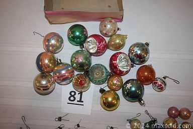 MaxSold Auction: This online auction features Christmas decor such as reindeer neon lights, Spode collection, ceramic Christmas tree, ornaments, electric candles, wreaths, Christmas animal decorations, LED spiral lit tree and much more!