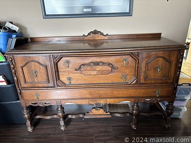 MaxSold Auction: This online auction features decanter set, Blue Mountain pottery, RC boats, pet products, antique cabinets, dash cam, small kitchen appliances, gaming chair, desks, office supplies, vinyl records, planters, DVDs, computer accessories, cameras, fishing gear, beauty appliances, puzzles, art supplies, costume jewelry, patio furniture, yard art, paint supplies, power & hand tools, chainsaw, lawnmower, yard tools, pressure washer, snowblower, BBQ grill, tool chest, and much, much, more!!!\n